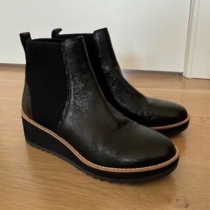 Eileen Fisher Lilou Boots. NWT. Size 8.5 (run small).